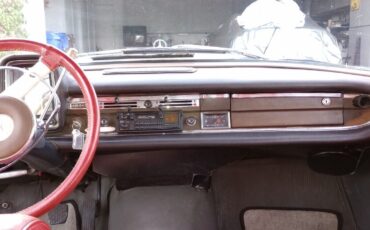 Mercedes-Benz-Other-1965-Sedan-17