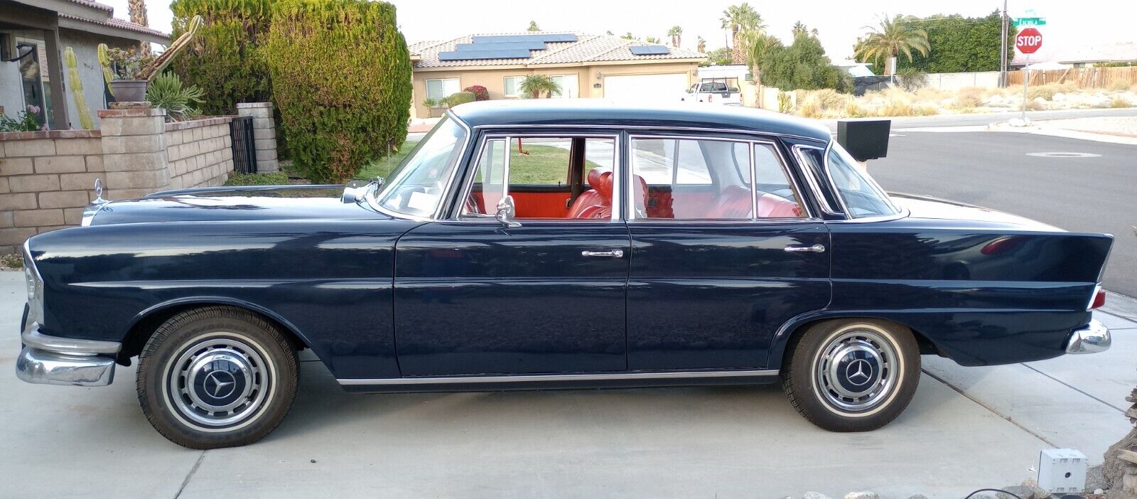 Mercedes-Benz-Other-1965-Sedan-2