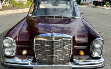 Mercedes-Benz-Other-1967-Sedan-24