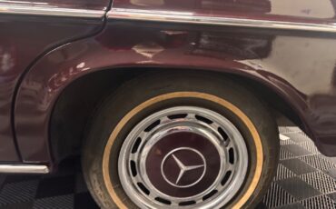 Mercedes-Benz-Other-1969-Sedan-14