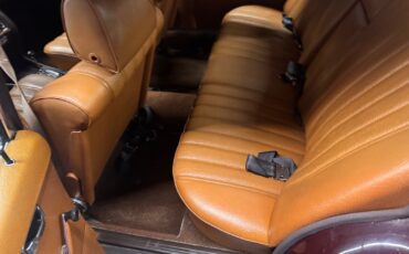 Mercedes-Benz-Other-1969-Sedan-15