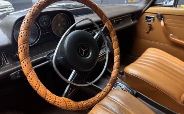 Mercedes-Benz-Other-1969-Sedan-4
