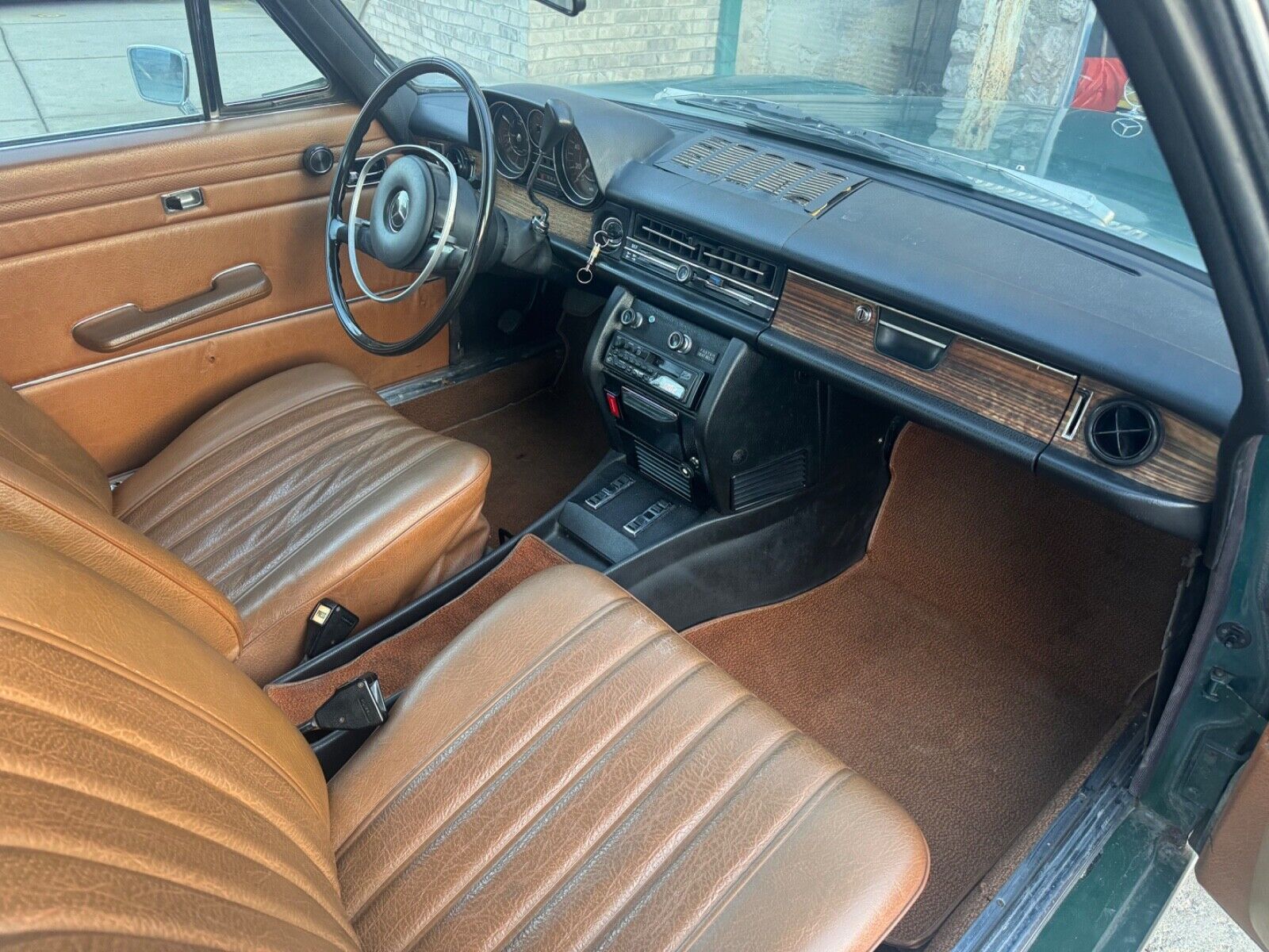 Mercedes-Benz-Other-1972-Coupe-11