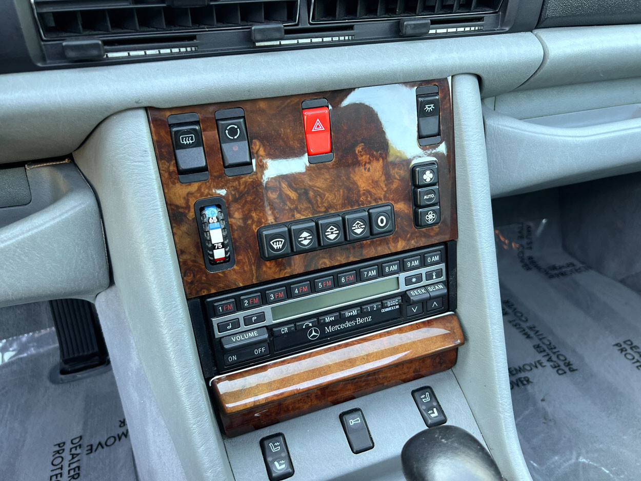 Mercedes-Benz-Other-1991-Sedan-12