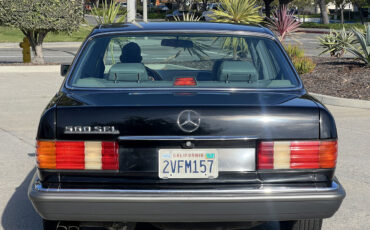 Mercedes-Benz-Other-1991-Sedan-21