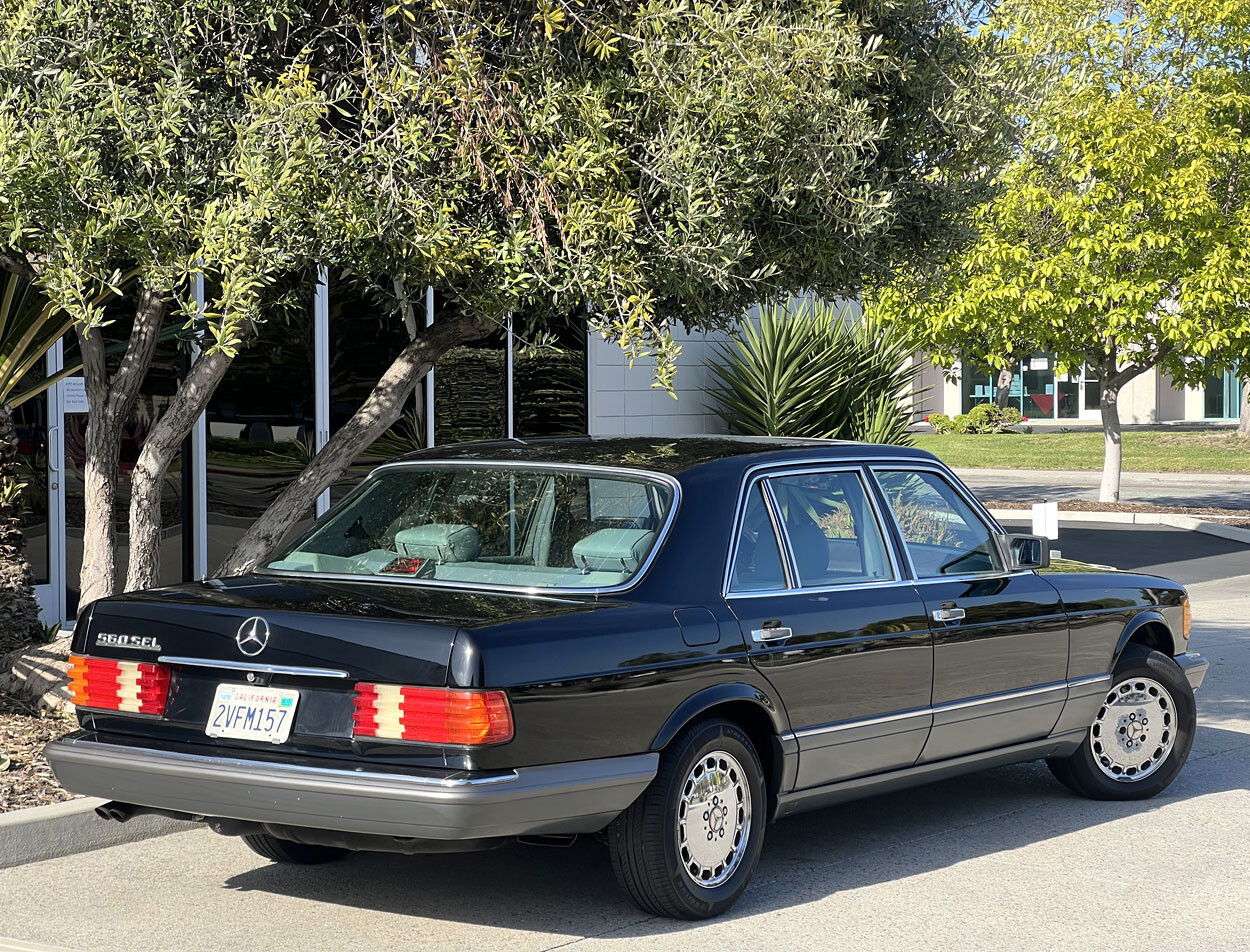 Mercedes-Benz-Other-1991-Sedan-29