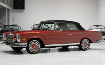 Mercedes-Benz-S-Class-1971-Cabriolet-1
