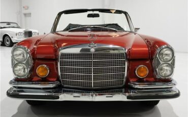 Mercedes-Benz-S-Class-1971-Cabriolet-3