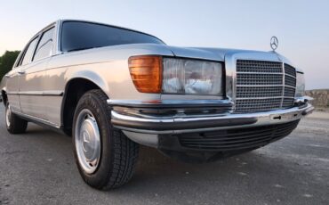Mercedes-Benz-S-Class-1977-Sedan-18