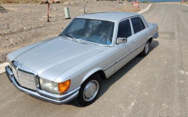 Mercedes-Benz-S-Class-1977-Sedan-4