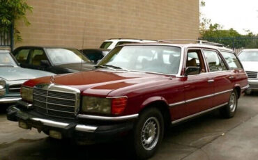 Mercedes-Benz-S-Class-1978-Wagon-10