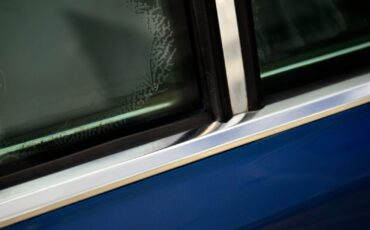 Mercedes-Benz-S-Class-1985-Sedan-10