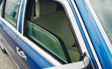 Mercedes-Benz-S-Class-1985-Sedan-11