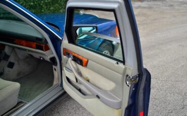 Mercedes-Benz-S-Class-1985-Sedan-16