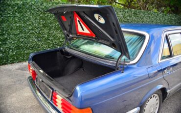 Mercedes-Benz-S-Class-1985-Sedan-28