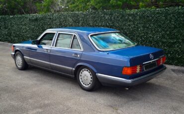 Mercedes-Benz-S-Class-1985-Sedan-34
