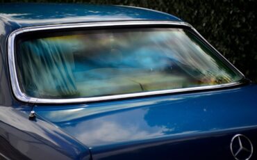 Mercedes-Benz-S-Class-1985-Sedan-38