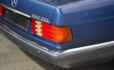 Mercedes-Benz-S-Class-1985-Sedan-4