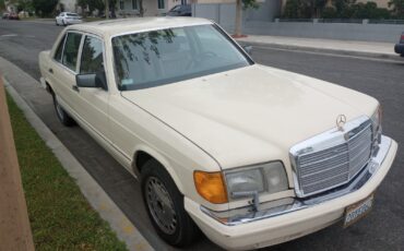 Mercedes-Benz-S-Class-1987-Sedan-6