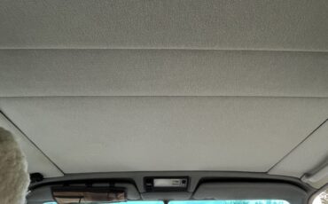 Mercedes-Benz-S-Class-1991-Sedan-10