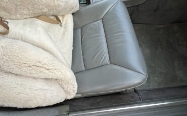 Mercedes-Benz-S-Class-1991-Sedan-11