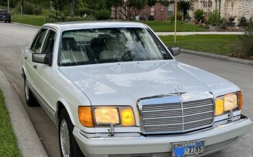 Mercedes-Benz-S-Class-1991-Sedan-3