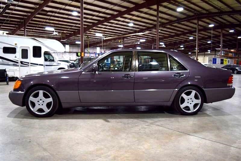 Mercedes-Benz-S-Class-1993-Sedan-1