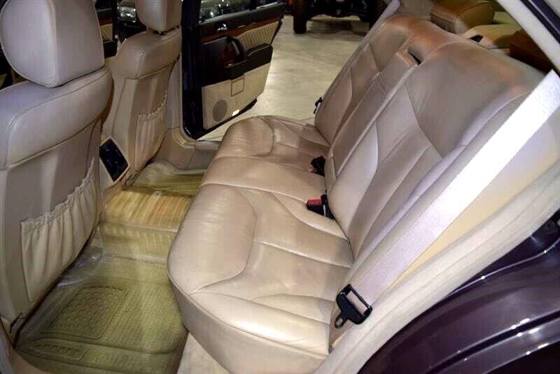 Mercedes-Benz-S-Class-1993-Sedan-14