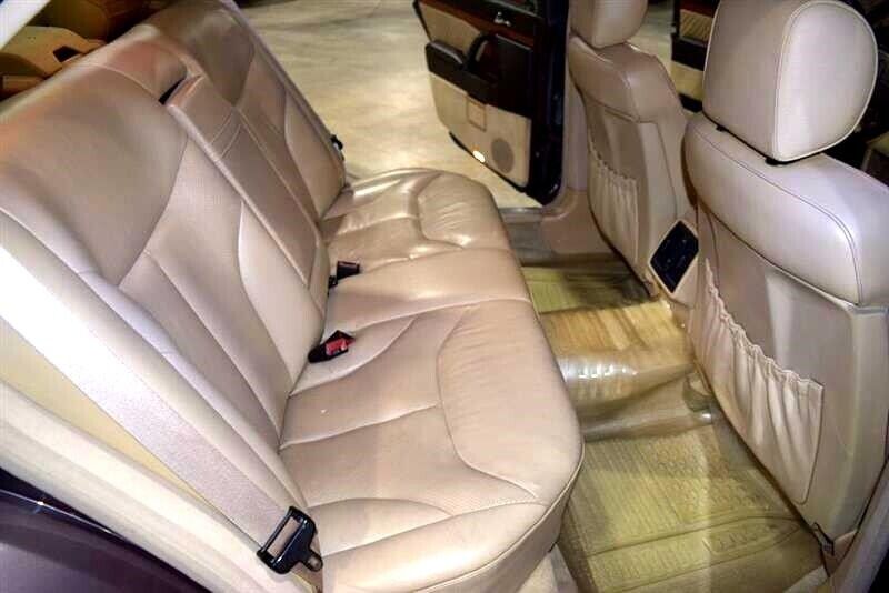 Mercedes-Benz-S-Class-1993-Sedan-17