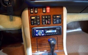 Mercedes-Benz-S-Class-1993-Sedan-27