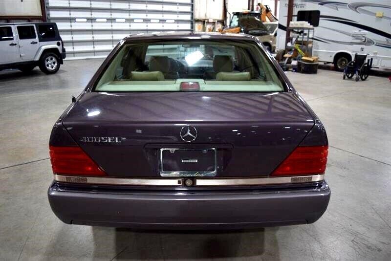 Mercedes-Benz-S-Class-1993-Sedan-3