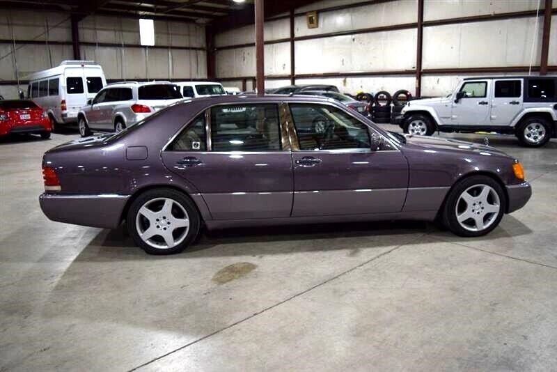 Mercedes-Benz-S-Class-1993-Sedan-6