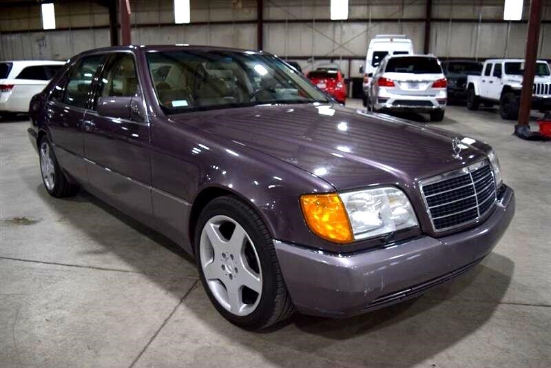 Mercedes-Benz-S-Class-1993-Sedan-7