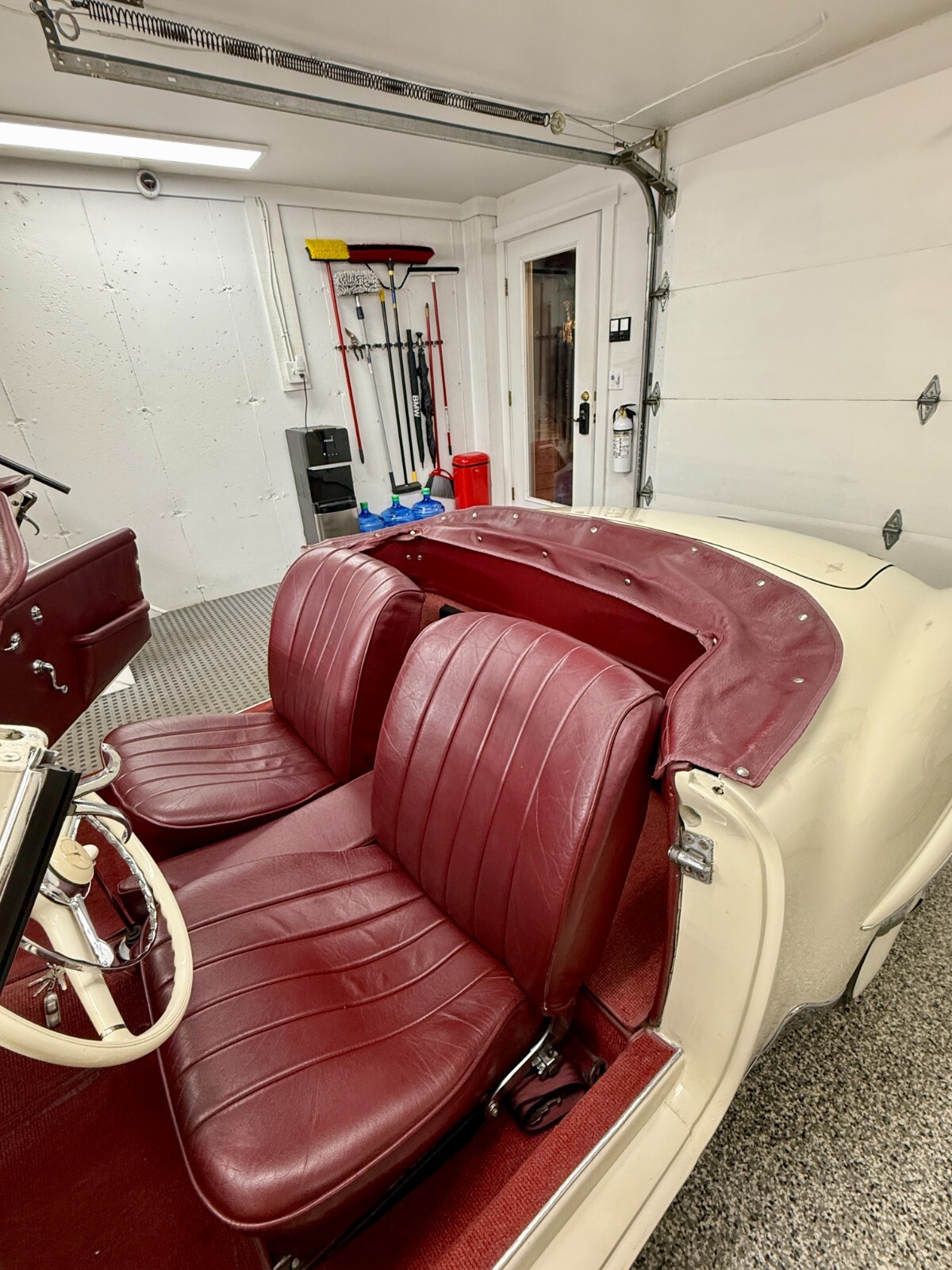 Mercedes-Benz-SL-Class-1958-Convertible-3