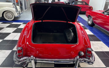 Mercedes-Benz-SL-Class-1961-21