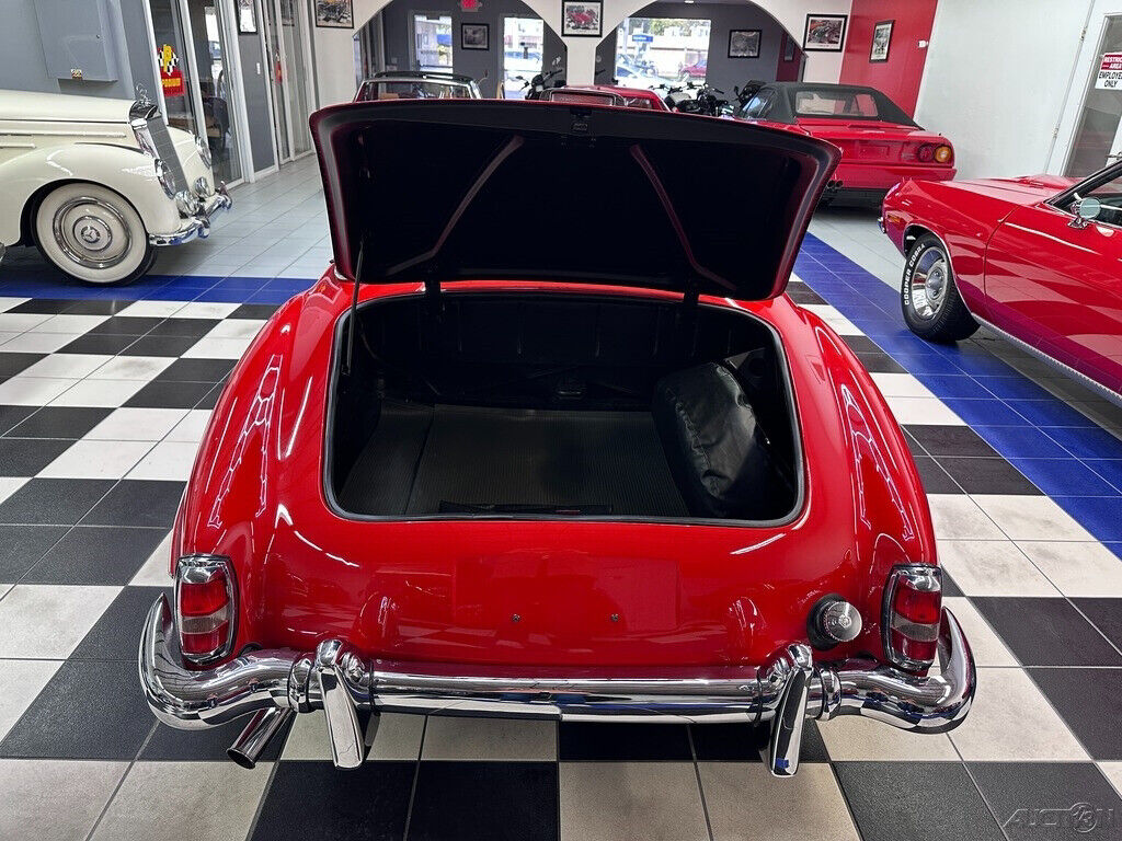 Mercedes-Benz-SL-Class-1961-21