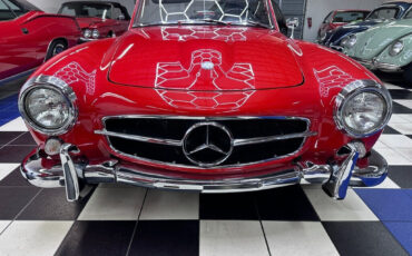 Mercedes-Benz-SL-Class-1961-4