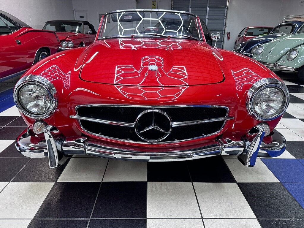Mercedes-Benz-SL-Class-1961-4