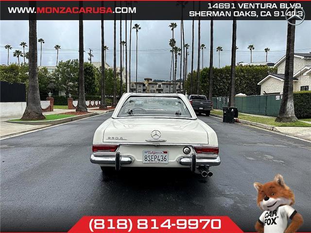Mercedes-Benz-SL-Class-1965-Convertible-30