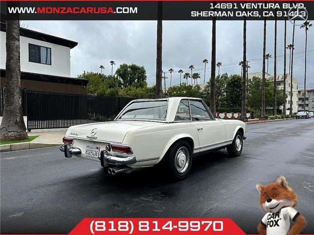 Mercedes-Benz-SL-Class-1965-Convertible-32