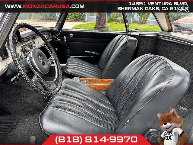 Mercedes-Benz-SL-Class-1965-Convertible-37