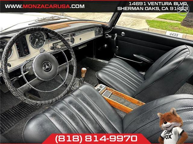 Mercedes-Benz-SL-Class-1965-Convertible-38