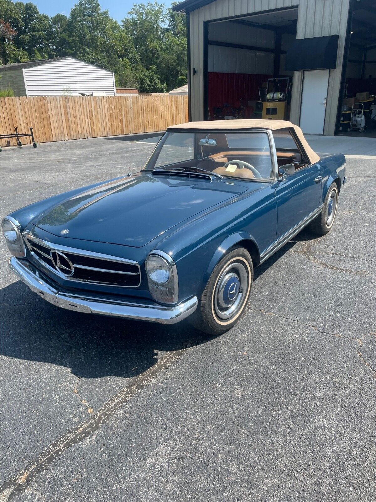 Mercedes-Benz-SL-Class-1966-Convertible-1