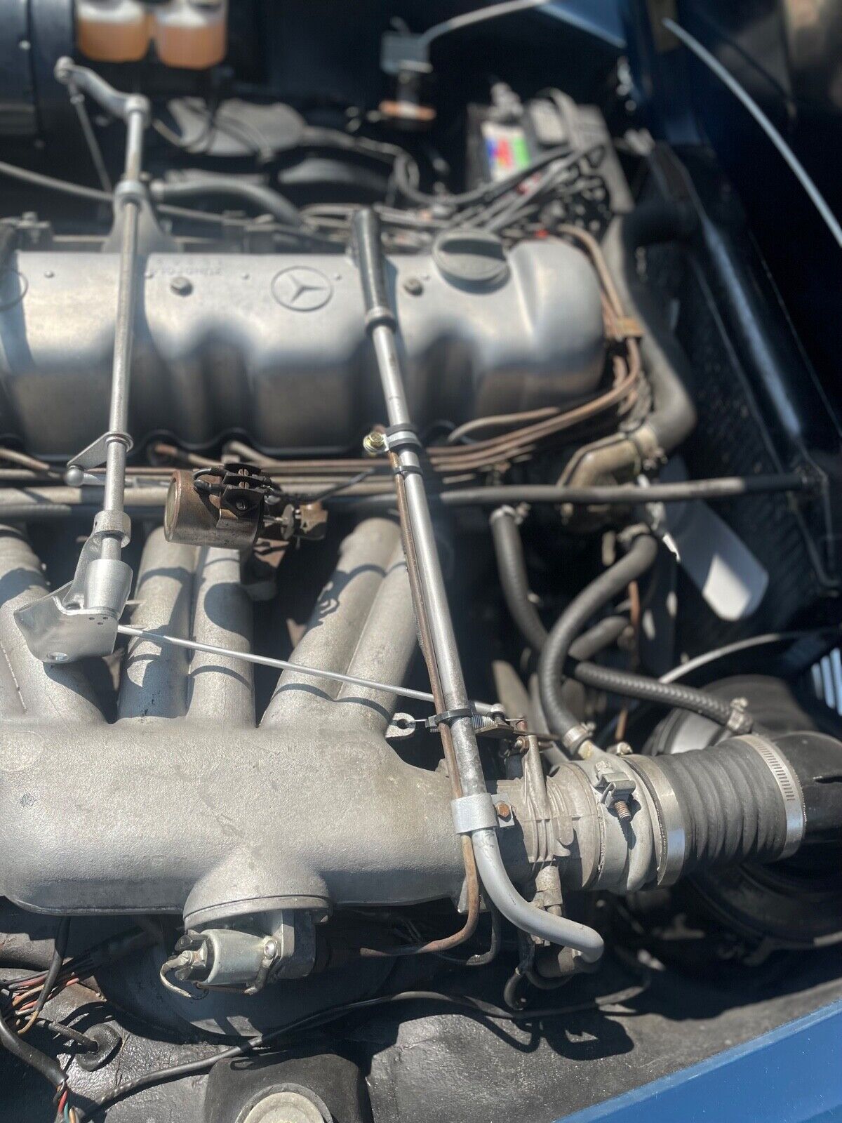Mercedes-Benz-SL-Class-1966-Convertible-14