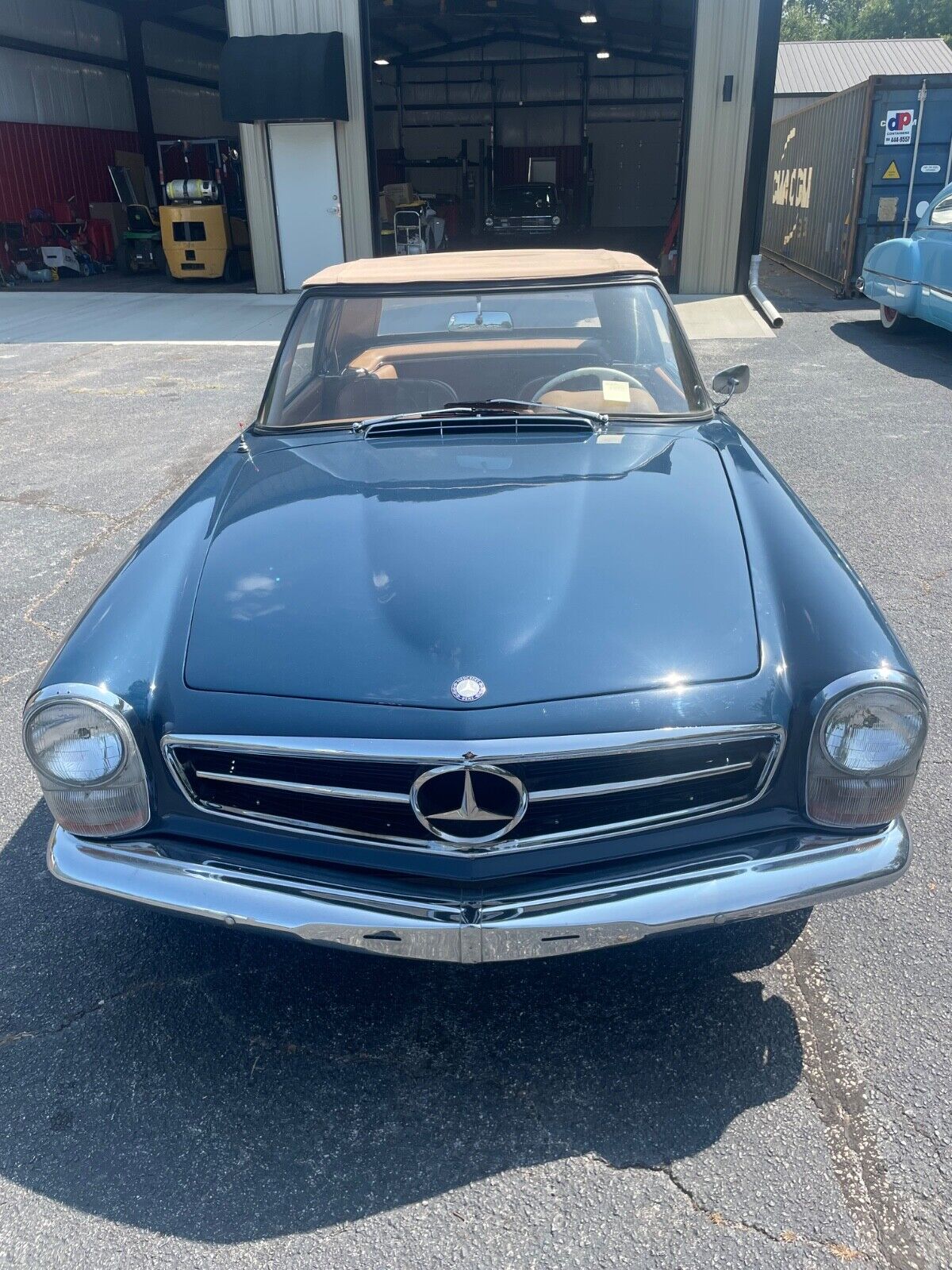Mercedes-Benz-SL-Class-1966-Convertible