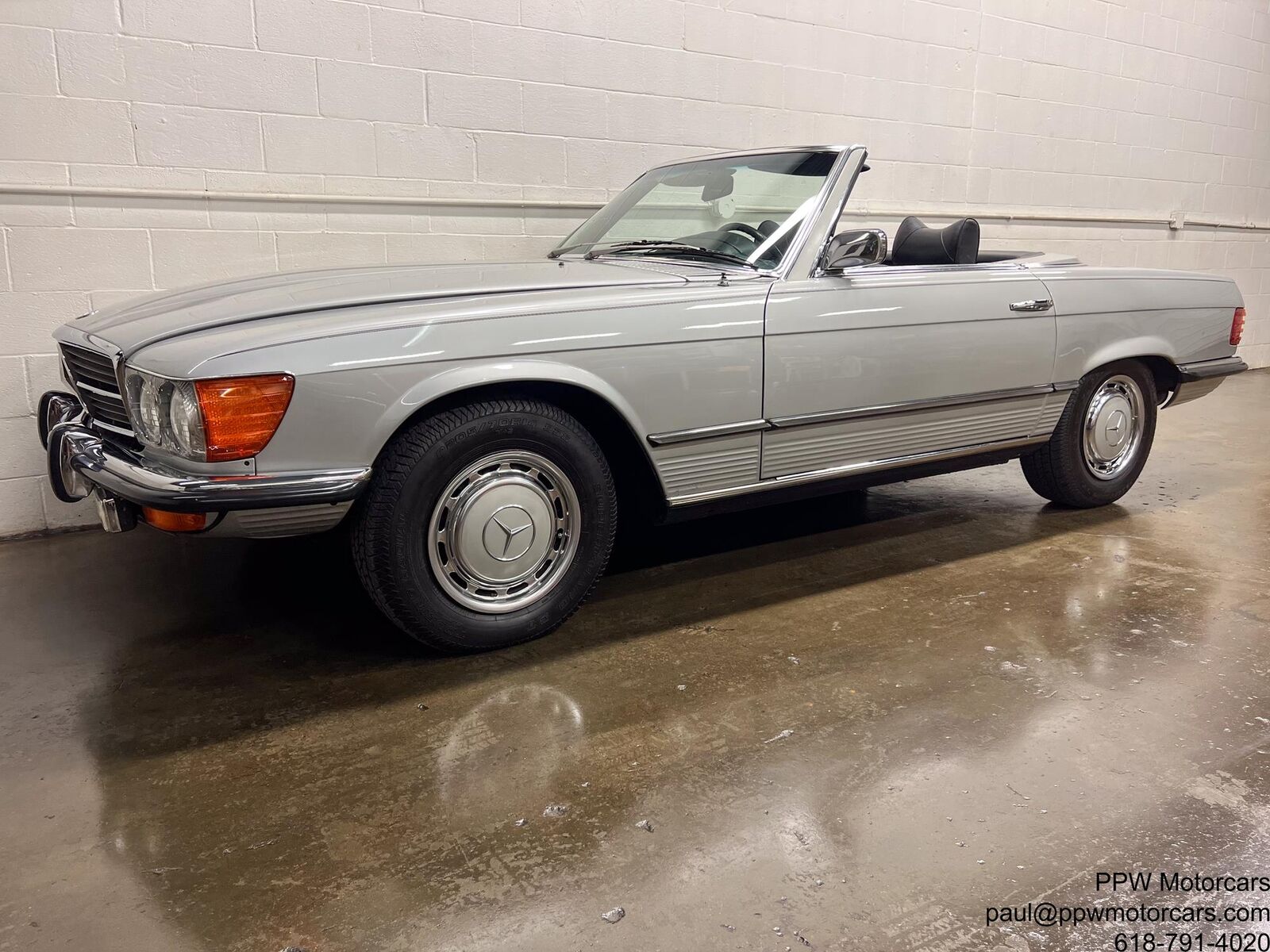 Mercedes-Benz-SL-Class-1972-Convertible-1