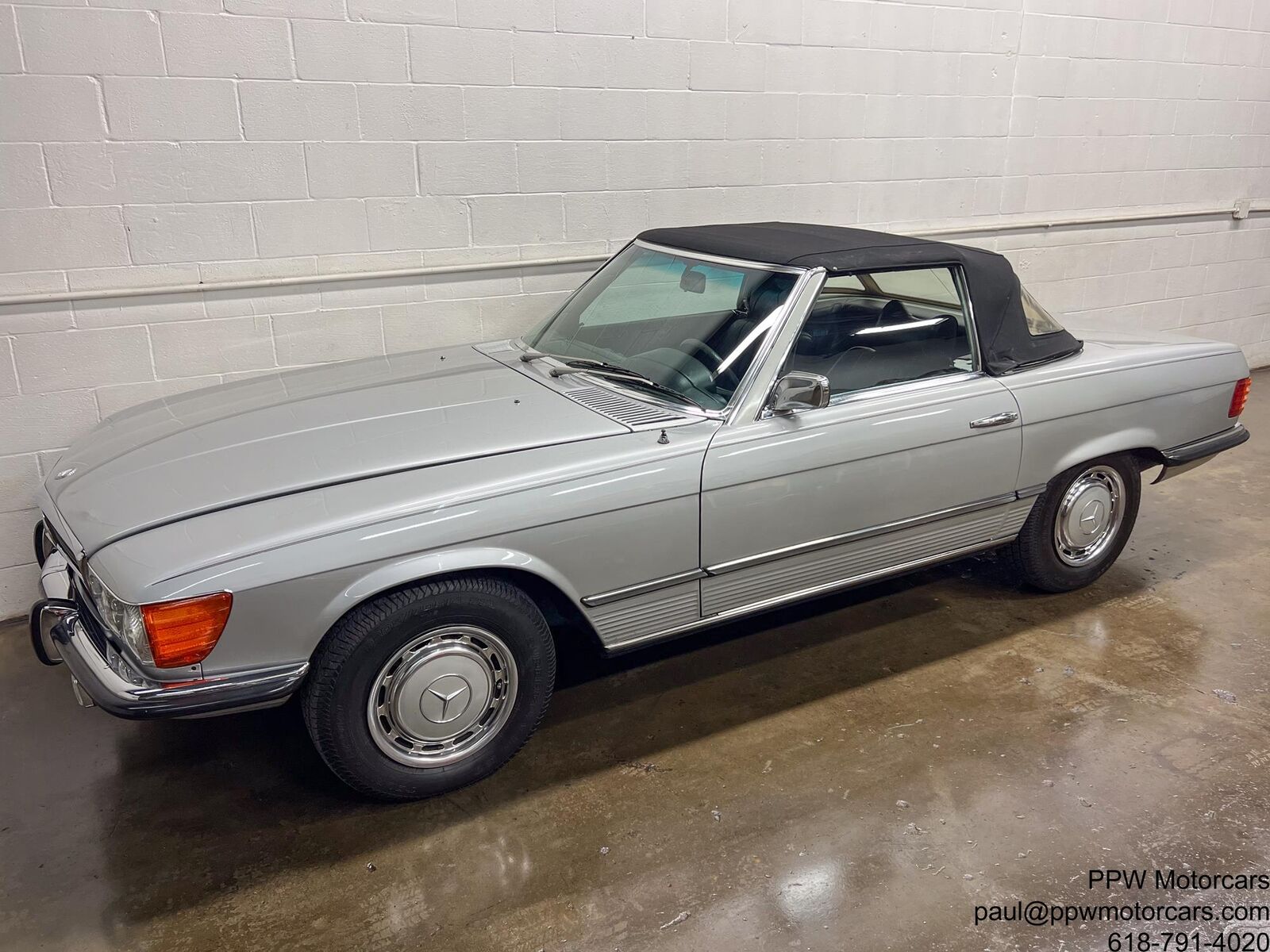 Mercedes-Benz-SL-Class-1972-Convertible-10