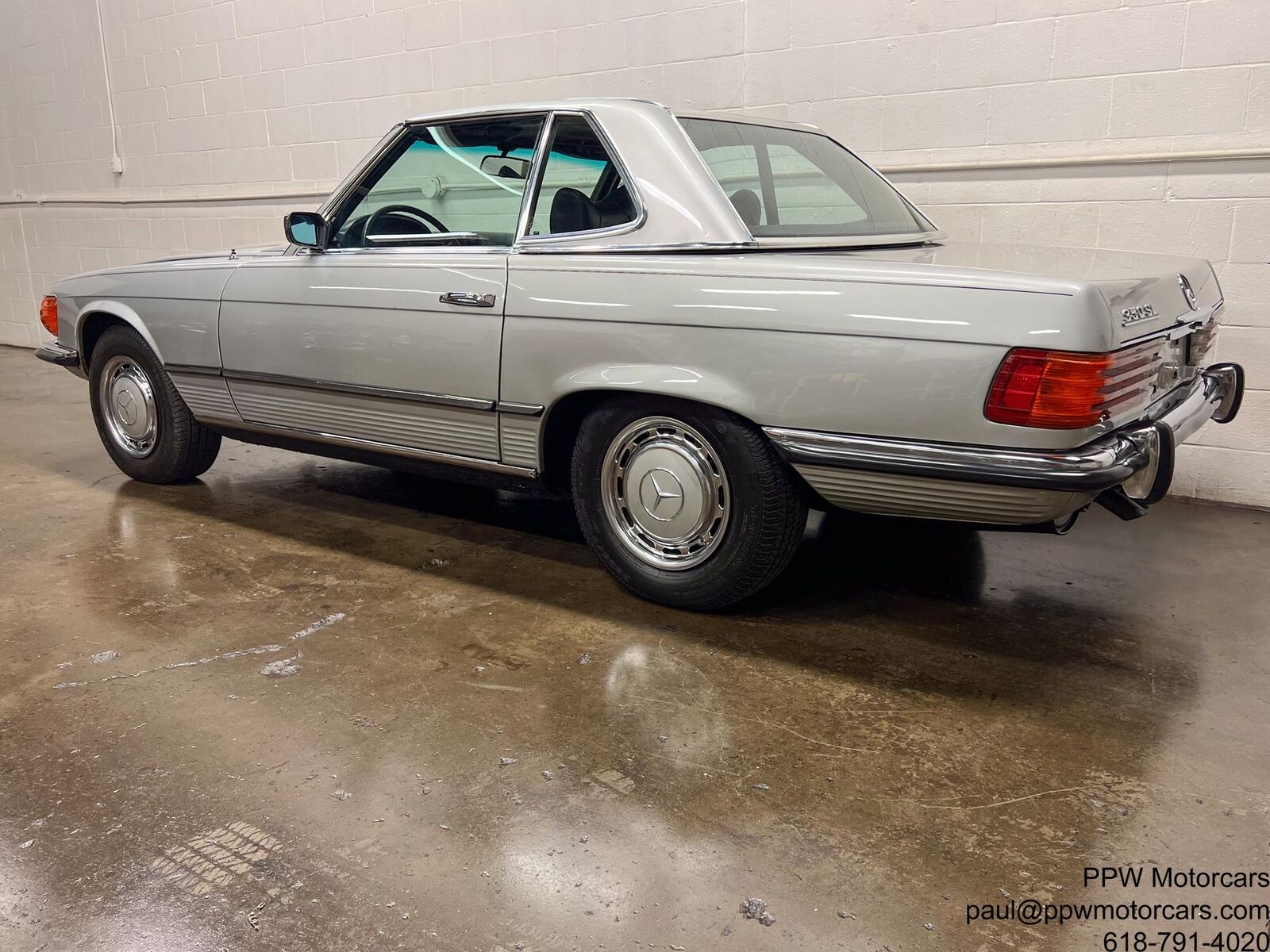 Mercedes-Benz-SL-Class-1972-Convertible-14