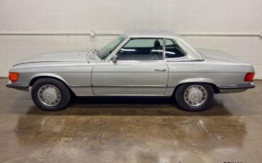 Mercedes-Benz-SL-Class-1972-Convertible-15