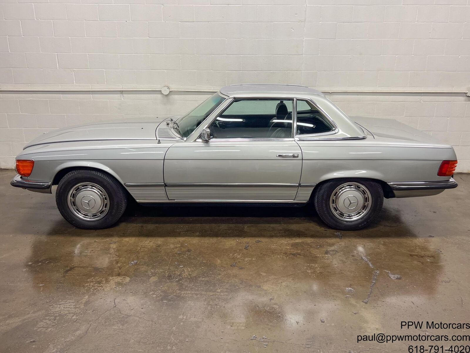 Mercedes-Benz-SL-Class-1972-Convertible-15